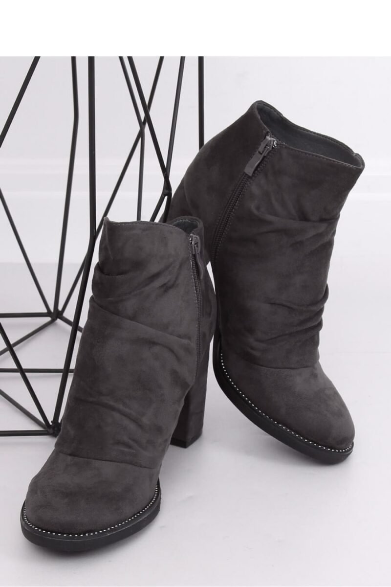 Heel boots model 170644 Inello