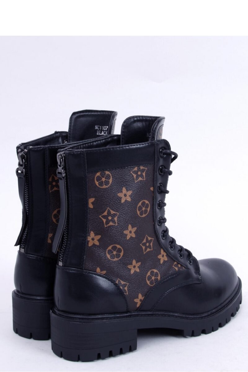 Bootie model 172877 Inello