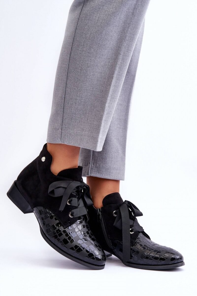 Heeled low shoes model 185233 Step in style