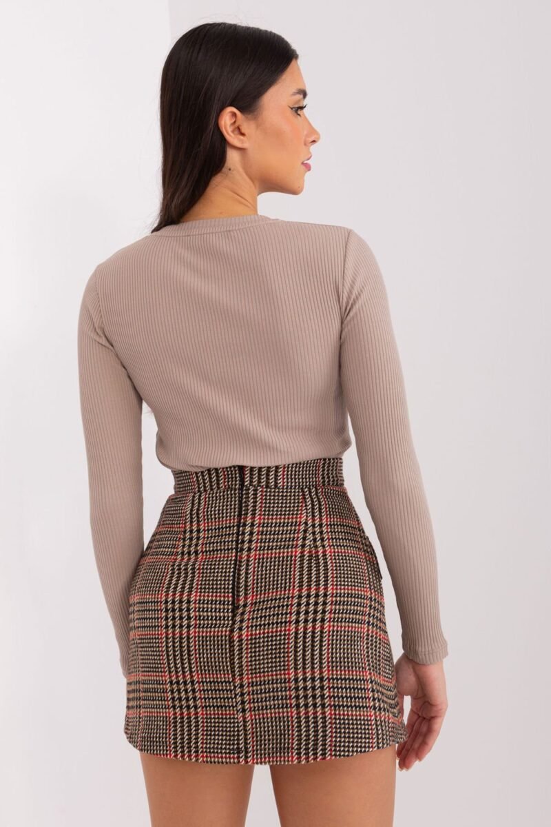 Short skirt model 188806 Lakerta - Image 3