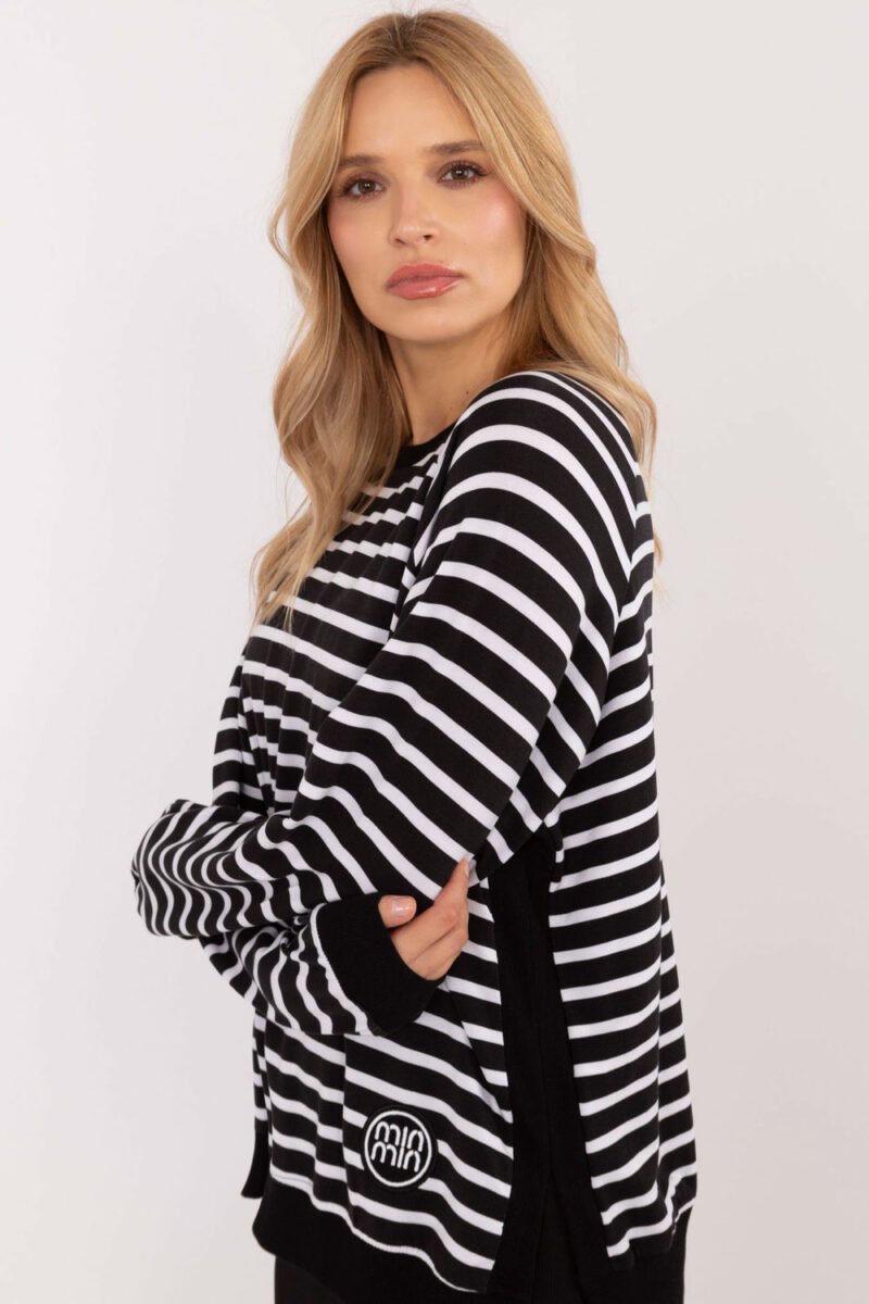 Blouse model 201836 Relevance - Image 2